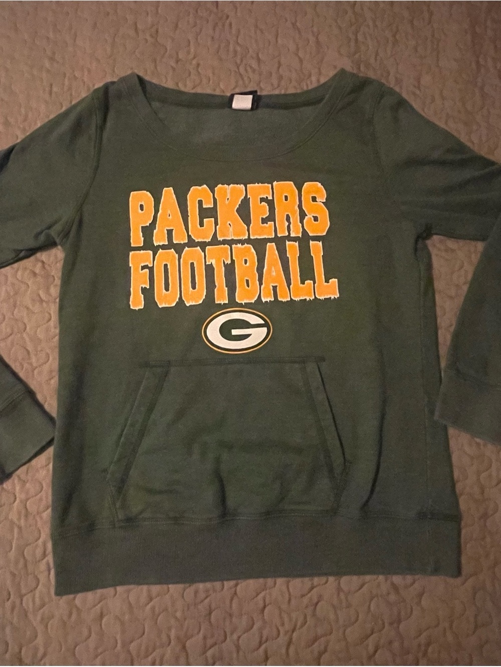 NFL Green Packers Football Scoop Neck Sweatshirt with Yellow Logo